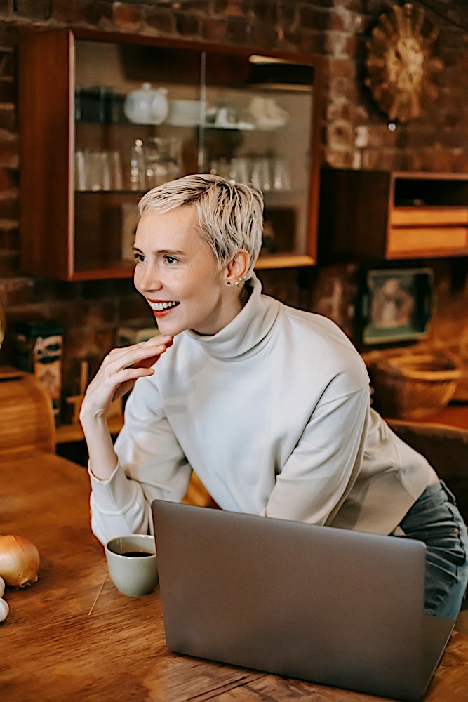 Woman amazed at the results of her new Website built by GR8websites